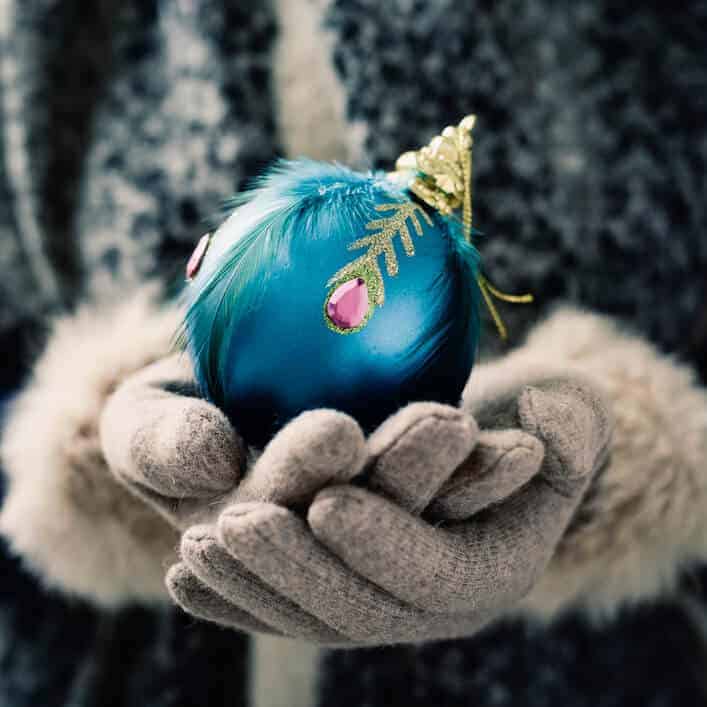 “The Ugly Blue Ornament” | an Inspirational Christmas Short Story