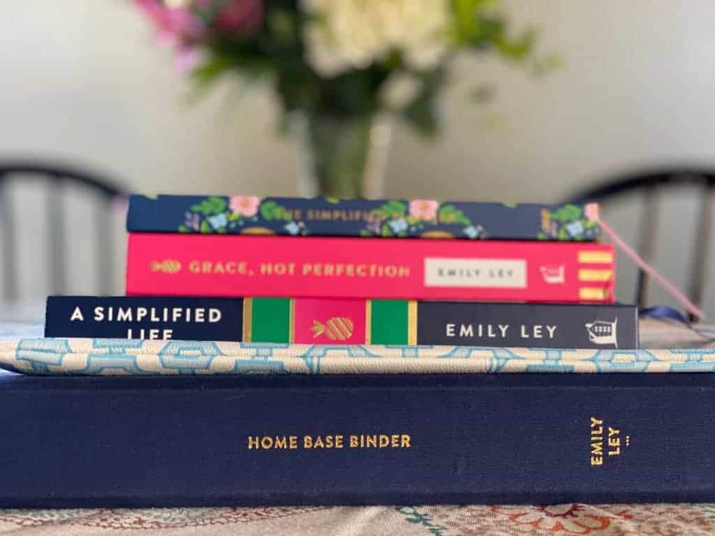 If you like bright florals, polka dots, stripes, bold femininity + high quality- you'll adore Emily Ley. | Simplified Planner review, Simply Kristy Lynn