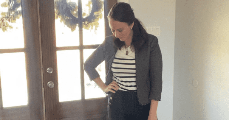 How To Casually Style a Blazer for Work or a Weekend Day Out
