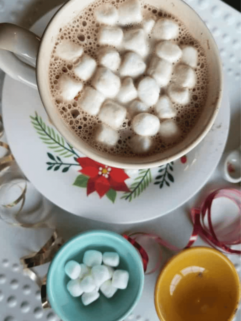 Better Than Swiss Miss Peppermint Hot Chocolate :: Master Mix Recipe