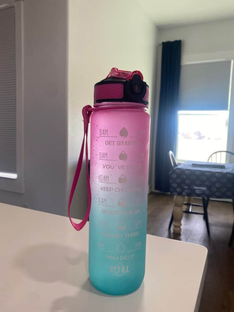 This water bottle helps me keep track of how much water I drink every day.